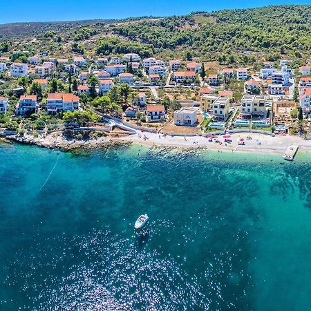 Holiday Home Kalinic Slatine Bagian luar foto