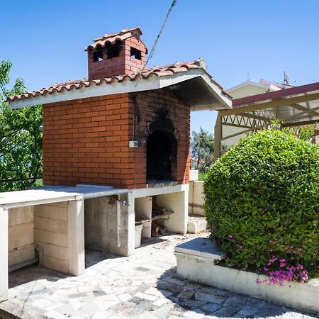Holiday Home Kalinic Slatine Bagian luar foto