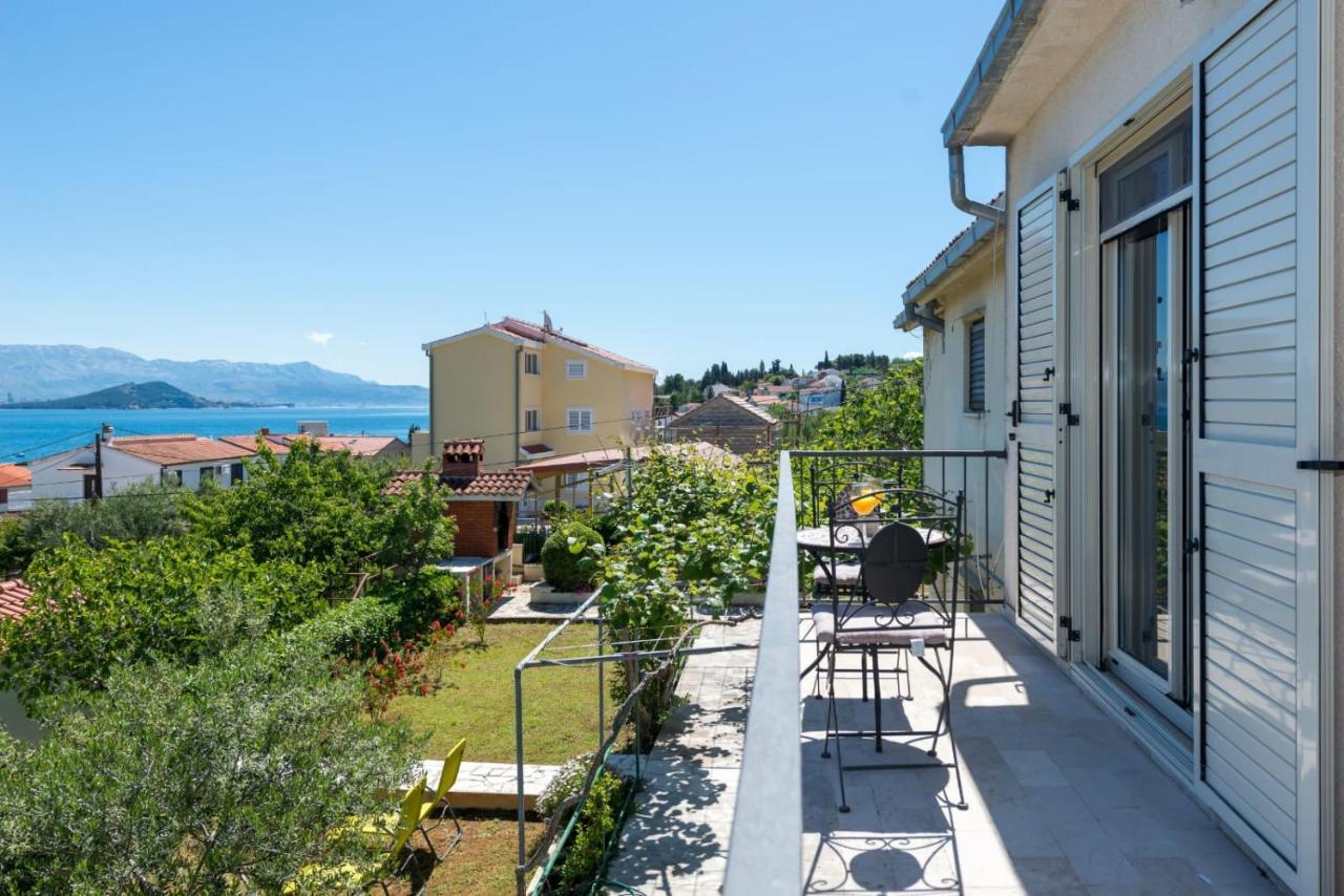 Holiday Home Kalinic Slatine Bagian luar foto