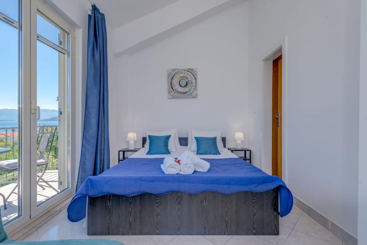 Holiday Home Kalinic Slatine Bagian luar foto