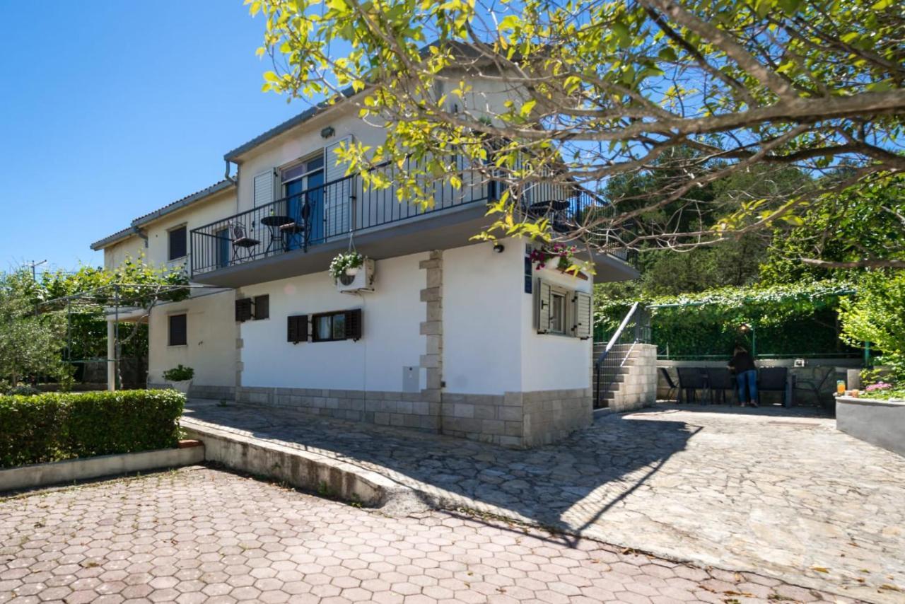 Holiday Home Kalinic Slatine Bagian luar foto